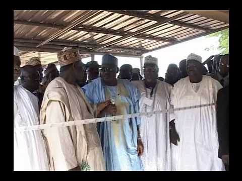 President Jonathan inspects Health facilities and commissions new Projects in Sokoto state