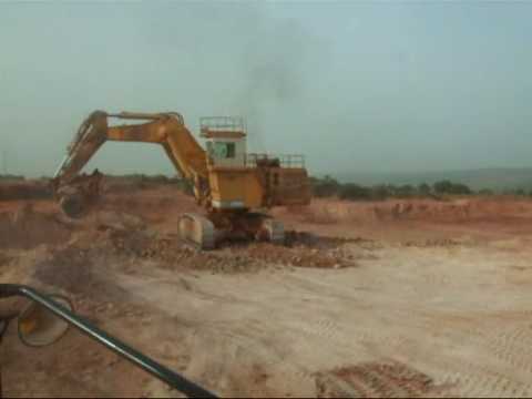 Guinée, dans une mine de bauxite