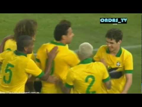 OSCAR GOAL BRAZIL vs ITALY 2-0 21-03-2013 HD