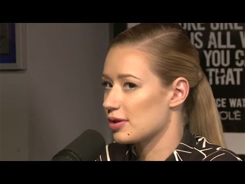 Rapper Iggy Azalea Won't Crowdsurf After Being Fingered By Fans