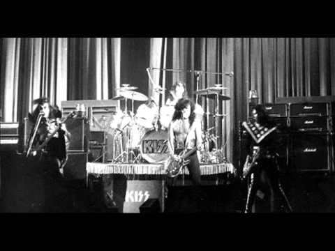 Kiss live at East Lansing [21-10-1974] - Full Show