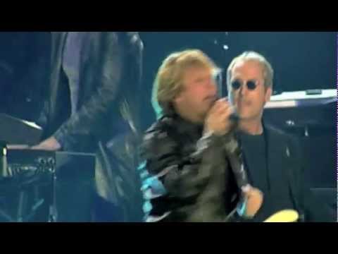 Bon Jovi - Livin' On A Prayer & You Give Love A Bad Name [Live]