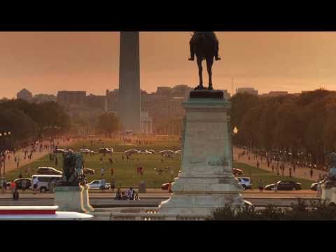 Washington DC Travel Guide - Visiting the Capitol at Sunset