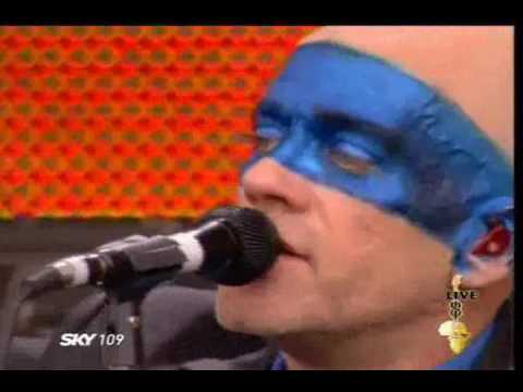 R.E.M - Everybody Hurts (Live)