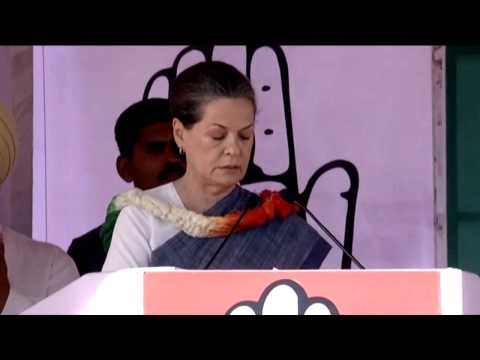 Smt. Sonia Gandhi Addressing a rally at Karol Bagh, Delhi on March 30, 2014