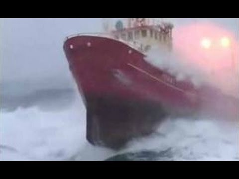 TOP 10 SHIPS IN STORM INCREDIBLE VIDEO