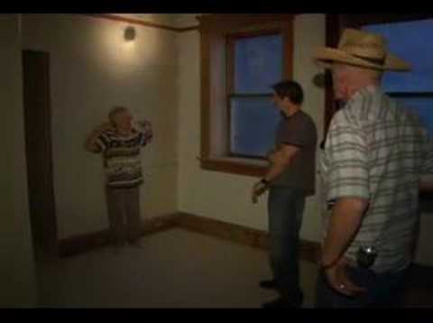 Ghosts caught on video tape camera - Ghost Adventures