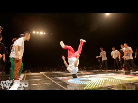 Massive Monkees vs Jinjo Crew | R16 crew semi-final battle 2012 | YAK FILMS