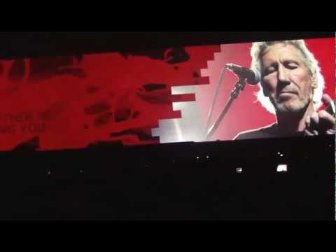 ROGER WATERS - THE WALL - QUEBEC CITY 2012 - FULL PART I