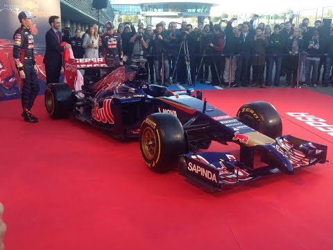 Toro Rosso SRT9 First Impressions (2014 Toro Rosso Car Reveal)