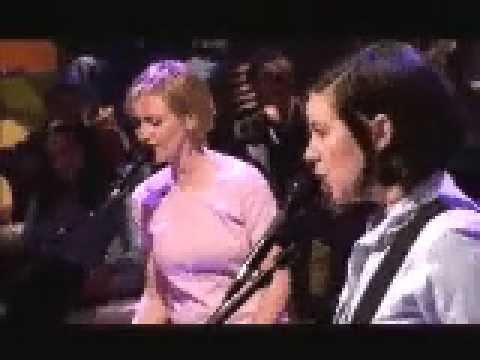 Luscious Jackson - Under Your Skin on The Jenny McCarthy Show