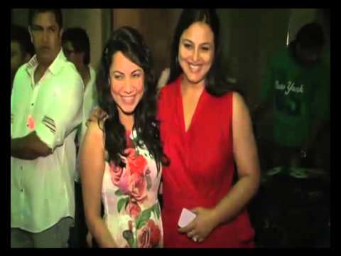 Success party of Ek Mutthi Aasmaan - IANS India Videos