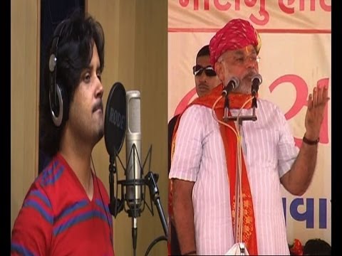 Singer Javed Ali sings for Narendra Modi - IANS India Videos