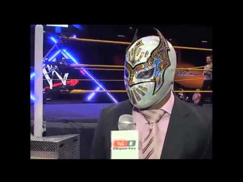 Sin cara and Rey Mysterio  wrestlemania axxess interview