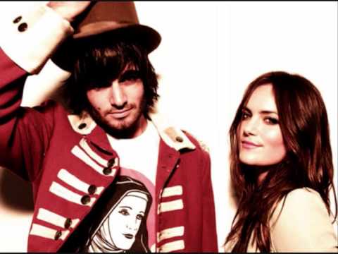 Angus & Julia Stone 'Walk It Off'