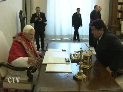 Benedict XVI receives the President of Peru