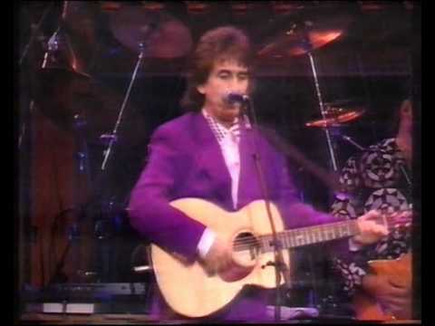 George Harrison Live in Madison Square Garden 1992 Pt. 1