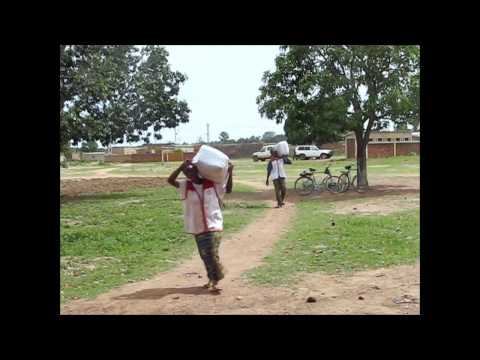 Burkina Faso, Diedougou: Bednet distribution