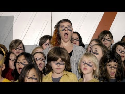 tUnE-yArDs - 'My Country'