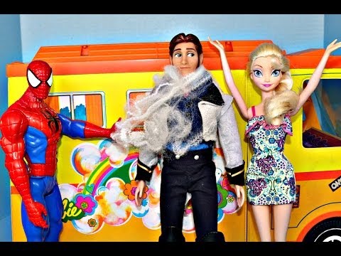 Anna Kidnapped! Part 4! Frozen Hans Takes Anna's Clothes Elsa & Spider-Man Fight Hans DisneyCarToys