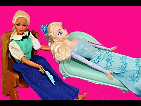 Disney Princess MOMMY ISSUES!!! Part 1 Barbie Therapy Frozen Elsa, Cinderella, Ariel DisneyCarToys