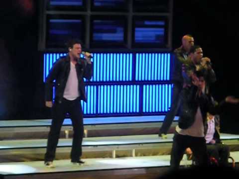 Glee - Cory Monteith - It's My Life Live from Los Angeles