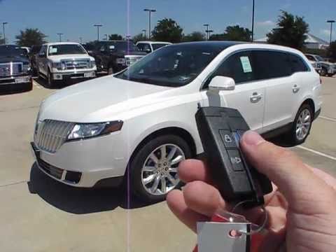 2011 Lincoln MKT Start Up, Exterior/ Interior Review