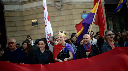 Anti-royalist protesters attend a demonstration in Bilbao June 2, 2014. (Reuters / Vincent West)