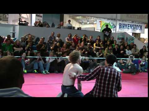 Gibbon @ ISPO 2011 - Official Video - Slackline Family