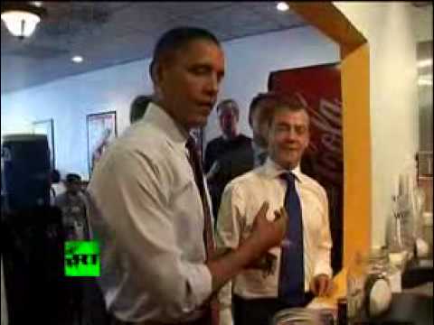 Hamburgers : Obama takes Russian President out for a burger