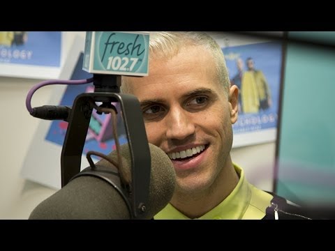 Neon Trees' Tyler Talks New Album ''Pop Psychology,' Taylor Swift & More In Fresh 102.7 Interview