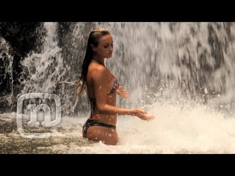 Alana Blanchard Wild On The Na Pali Coast: Alana Surfer Girl, Ep 103