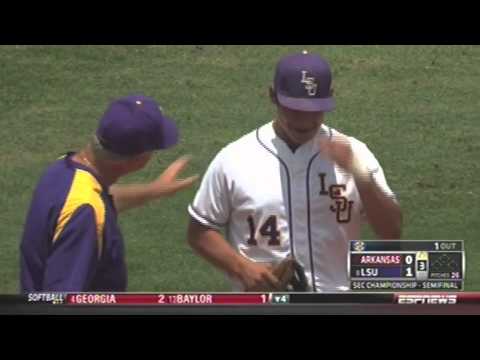 Ibarra heads ball to Bregman for an out - LSU vs. Arkansas Baseball