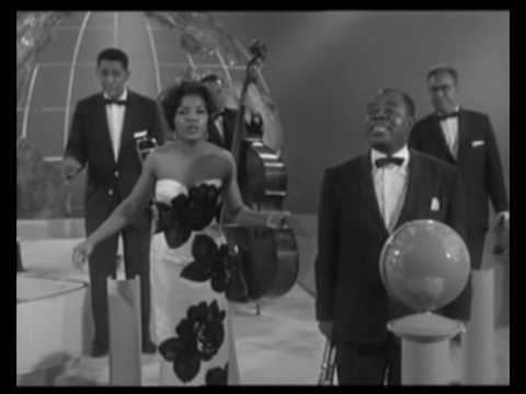 Louis Armstrong - When The Saints Go Marching In