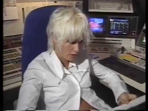 The Tube. Theme intro Channel 4. 1982-1987. Paula Yates. Jools Holland. Leslie Ash