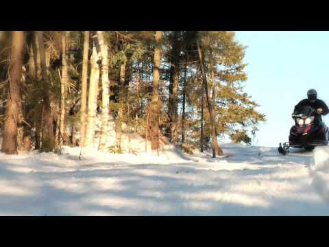 Snowmobiling in Maine - Maine Office of Tourism