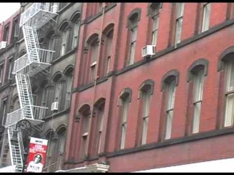 New York City - Video Tour of SoHo, Manhattan