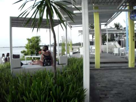 Alicia & Ian's Bali Trip - @Oceans 27 Restaurant Kuta Beach