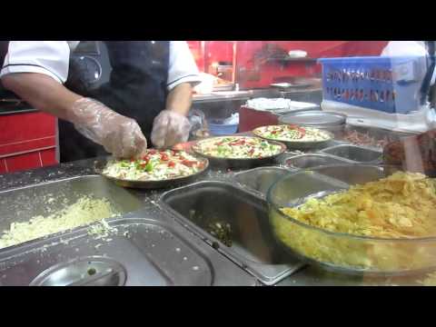 The Persian Pizza | Fast Food in Iran | Shiraz | Go Backpacking | Trip to Persia 2012