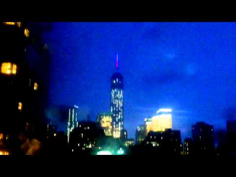 Lightning Strikes One World Trade Center (Freedom Tower) Twice | 05/23/14