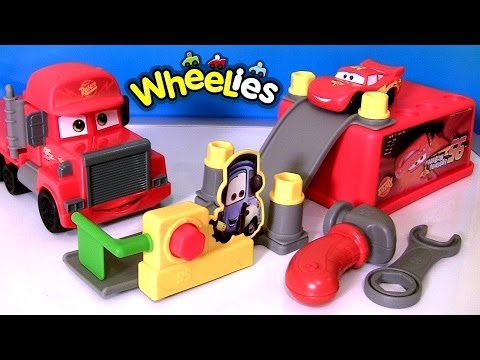 Pixar Cars Mack Tool Truck Fisher-Price Lightning McQueen and Guido Disney toys review