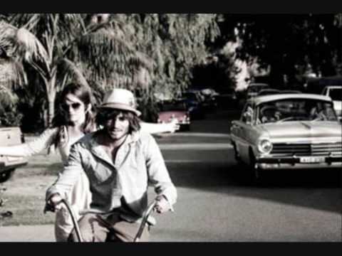 angus & julia stone - chocolates & cigarettes ( with lyrics )