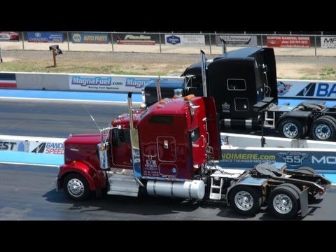 Truck Fest 2013: Smokey Big Rigs Burnouts & Drag Racing Revealed