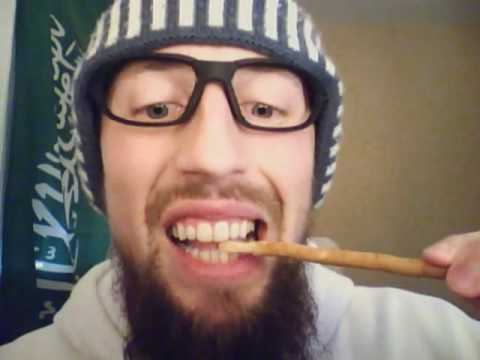 How to use miswak