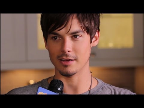 Tyler Blackburn Talks Haleb Future & Pretty Little Liars Movie