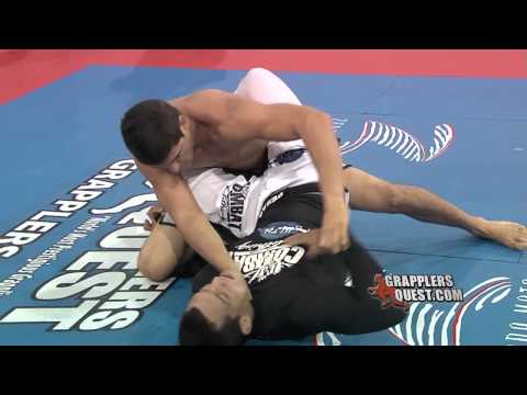 SUPERFIGHT - Vinny Magalhaes vs Daniel Valverde at Grapplers Quest UFC Fan Expo 2009 - Las Vegas