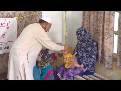 Pakistan :Health  Workers Attacked over Polio Vacine