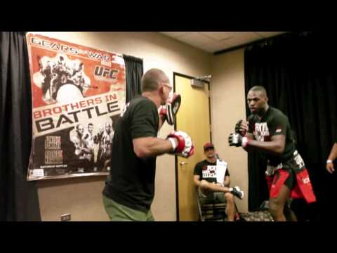 Dana White UFC 136 VLOG DAY 1