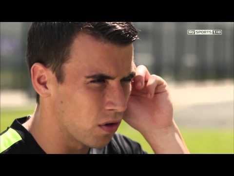 Sky Sports - Ireland Special - Seamus Coleman - Early Years (13/10/13)