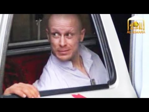 New Images of Sgt. Bowe Bergdahl Being Handed Over to US Special Forces